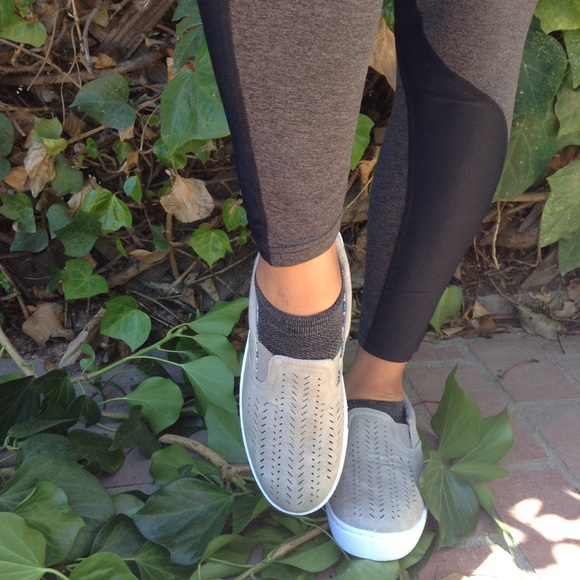 Flat Sneakers Grey Distress slip on cutout elastic - Picture 7 of 8